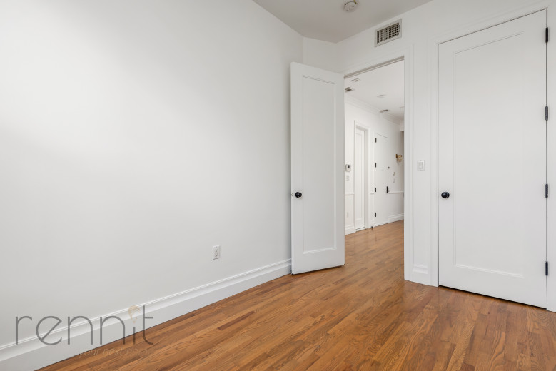 1622 Summerfield St, Apt 2L Image 6