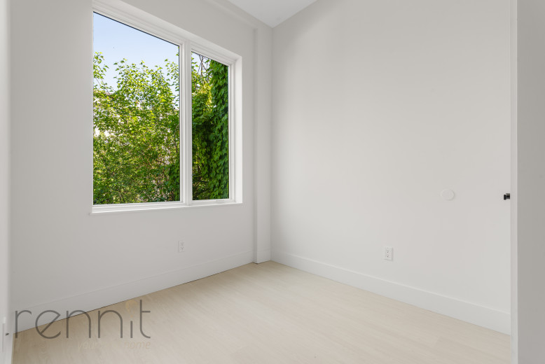 1038 Jefferson Ave, Apt 2B Image 4