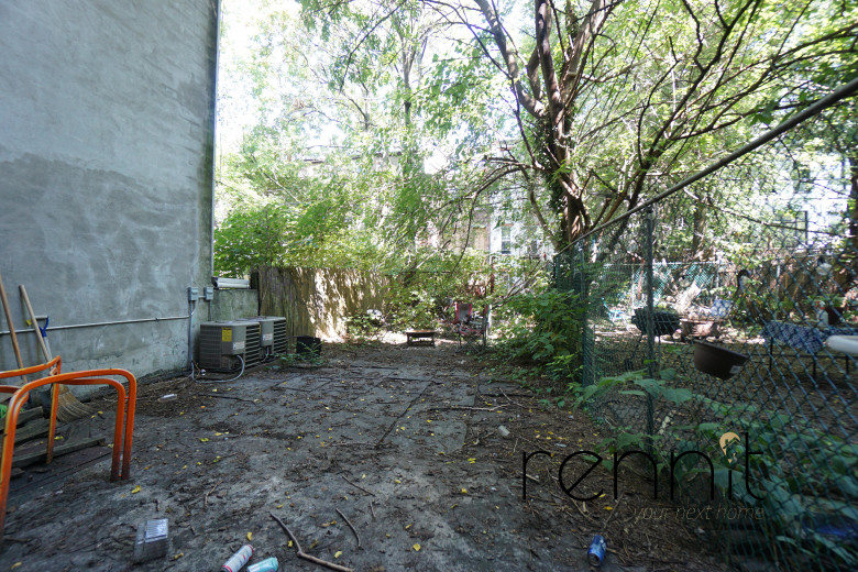 177 Pulaski St, Apt 1 Image 14