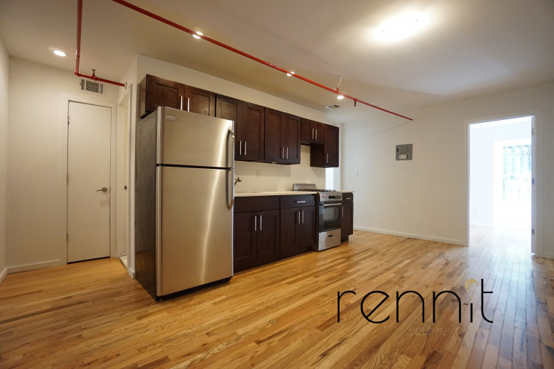 177 Pulaski St, Apt 1 Image 3