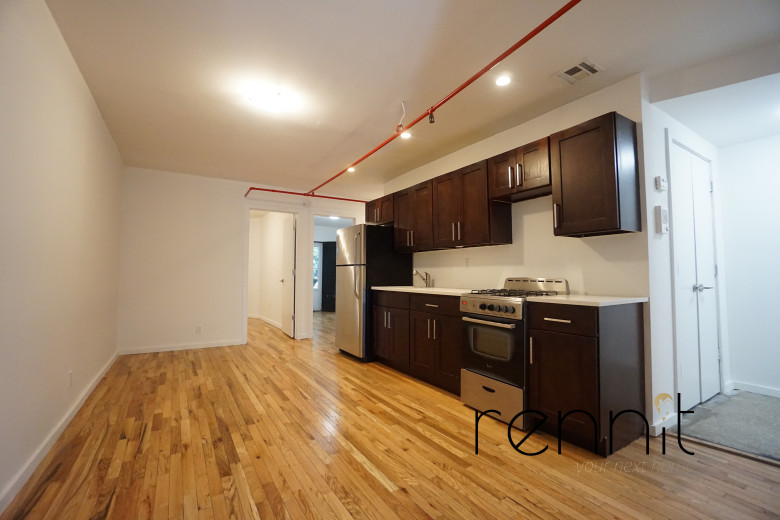 177 Pulaski St, Apt 1 Image 4