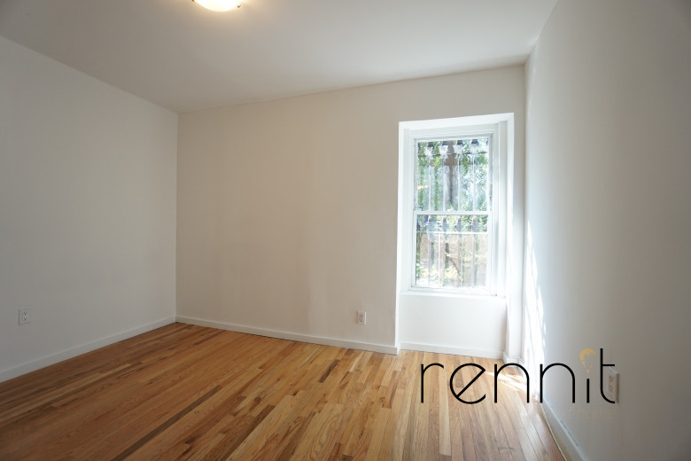 177 Pulaski St, Apt 1 Image 6