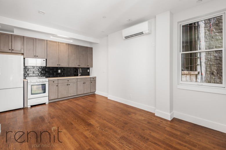 776 Franklin Ave, Apt 2B Image 3
