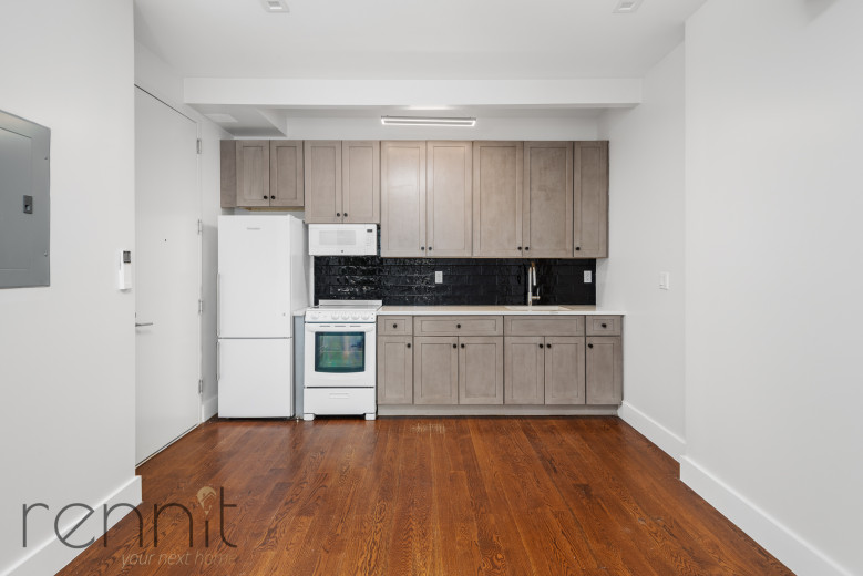 776 Franklin Ave, Apt 2B Image 7