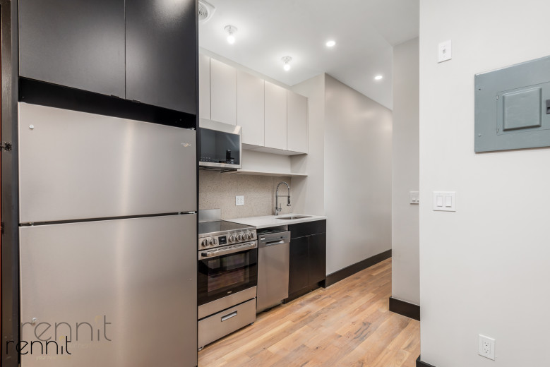 127 Thames Street, Apt 2L Image 1