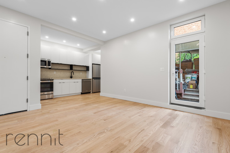 331 Bedford Ave, Apt 2 Image 1