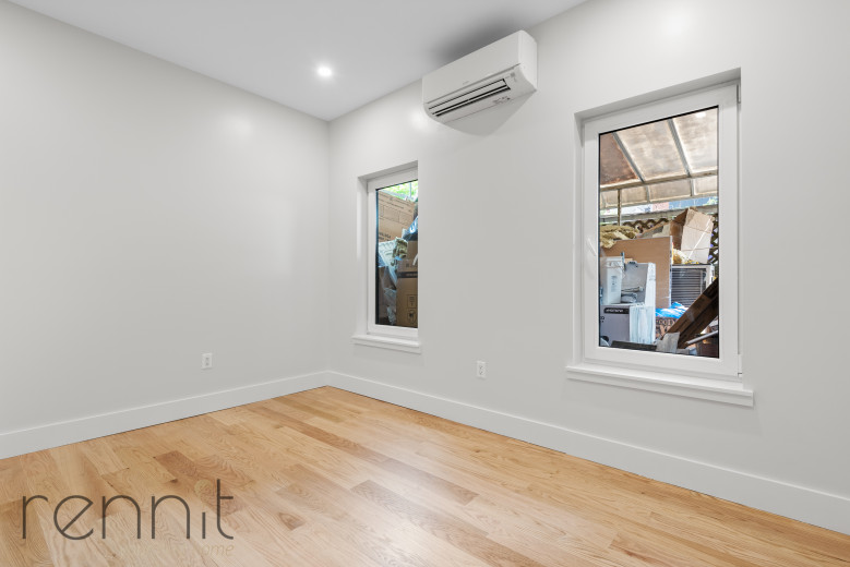 331 Bedford Ave, Apt 2 Image 10