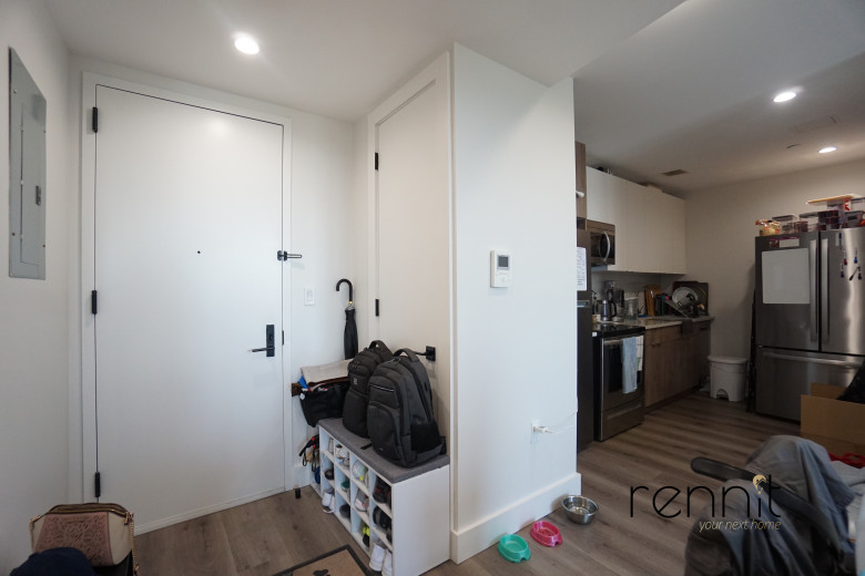 125 Kings Hwy, Apt 6H Image 2