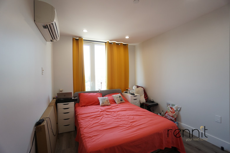 125 Kings Hwy, Apt 6H Image 9