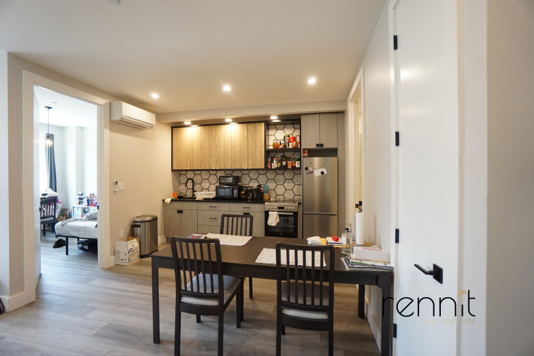 1565 New York Ave, Apt 3C Image 4