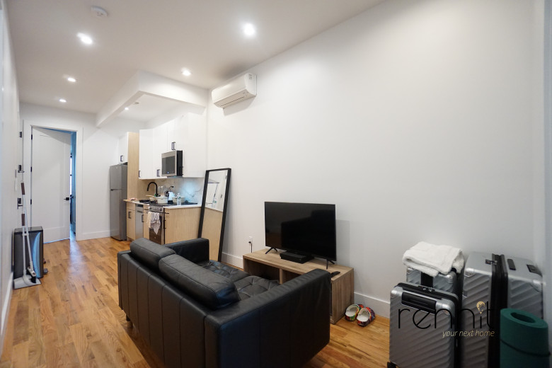 702 Evergreen Ave, Apt 3L Image 18