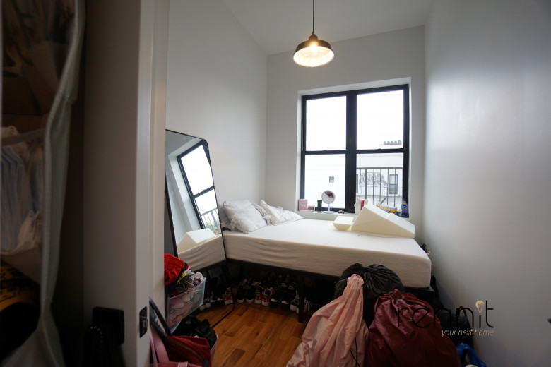 702 Evergreen Ave, Apt 3L Image 24