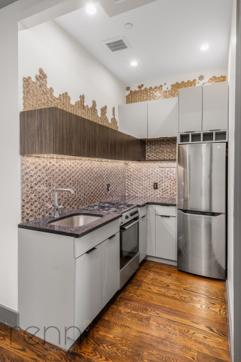272 Throop Ave, Apt 2R Image 2