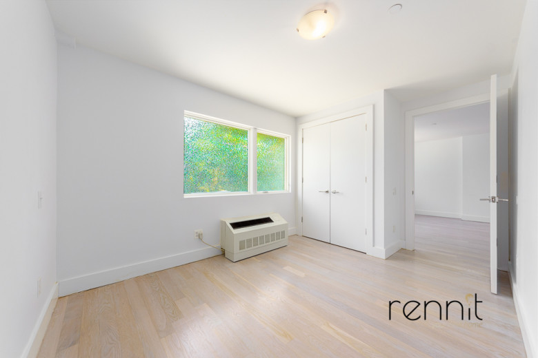 616 Willoughby Ave, Apt 2B Image 6