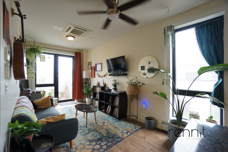 1207 Broadway, Apt 4R Image 3