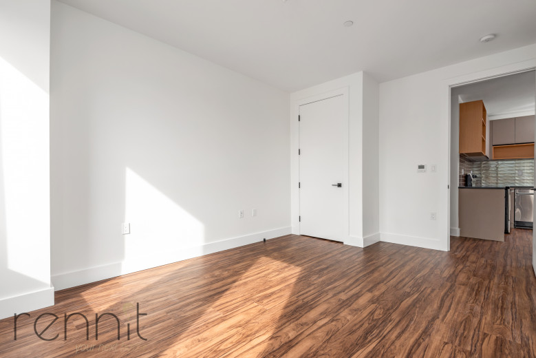 26-24 4th St, Apt 510A Image 4