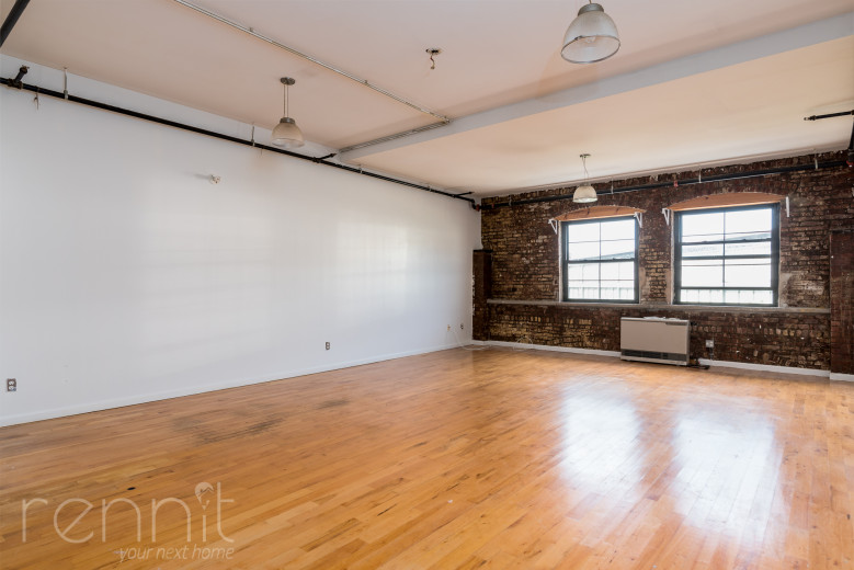 960 Hancock St, Apt 2L Image 3