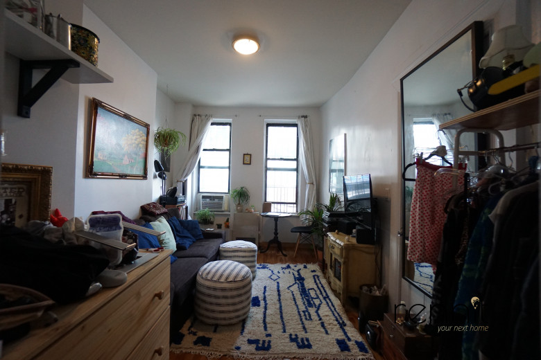 420 Melrose St, Apt 1R Image 8