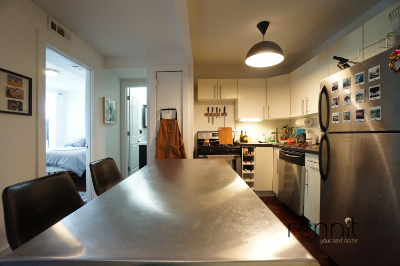 571 St Johns Pl, Apt 3R Image 3