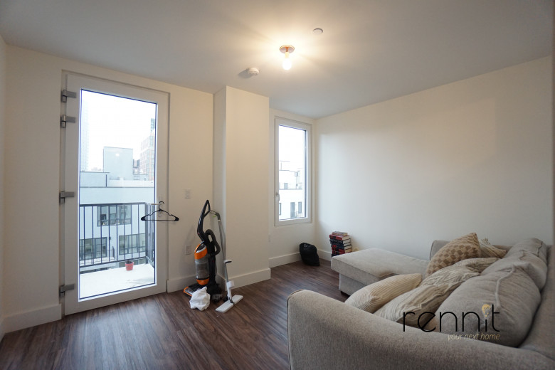 26-24 4th St, Apt 606A Image 12