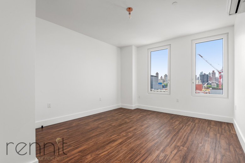 26-24 4th St, Apt 606A Image 3