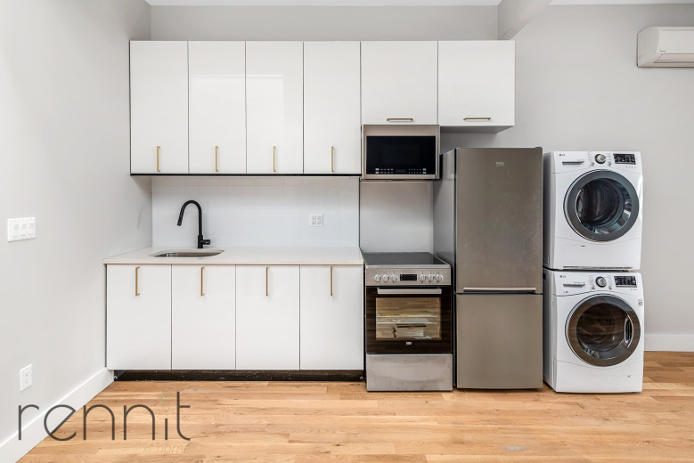 702 Grand St, Apt 4L Image 2