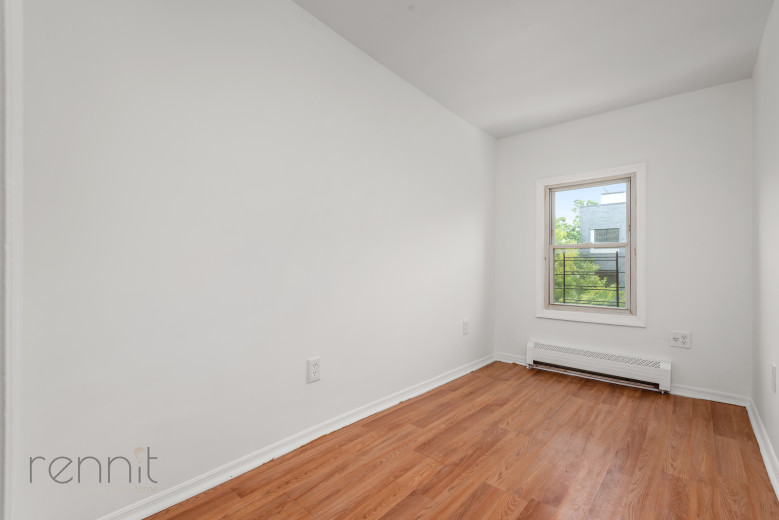 726 Lafayette Ave, Apt 4 Image 10