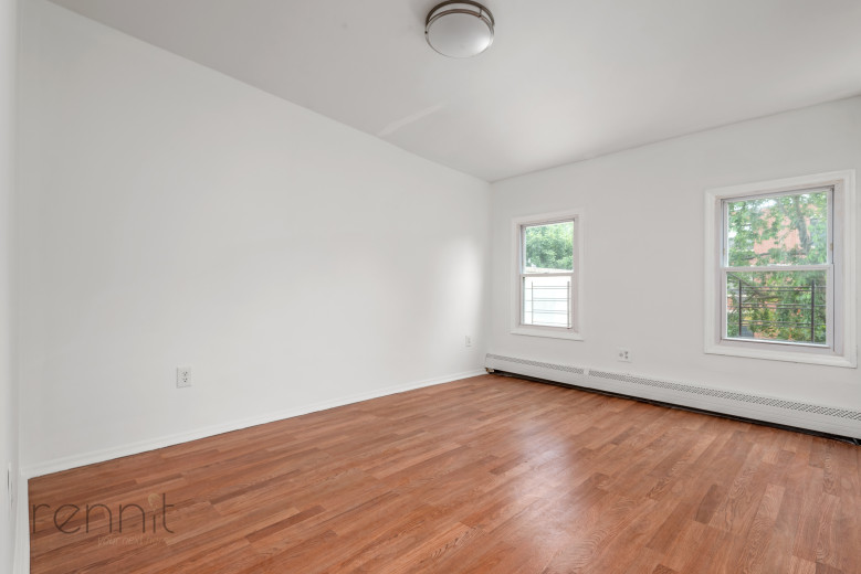 726 Lafayette Ave, Apt 4 Image 5