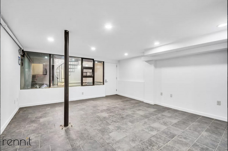 728 Lafayette Ave, Apt 1 Image 9