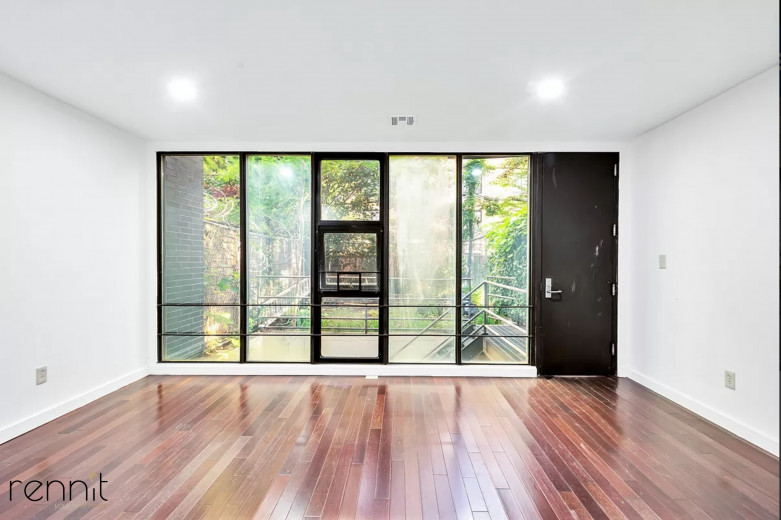 728 Lafayette Ave, Apt 1 Image 1