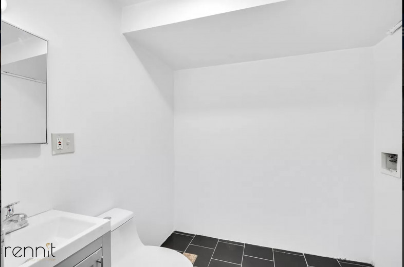 728 Lafayette Ave, Apt 1 Image 7
