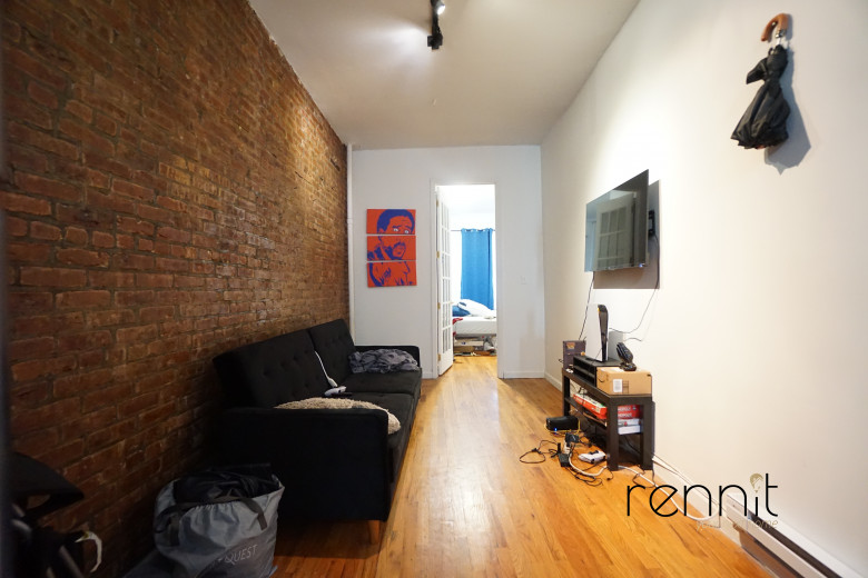 141 Thames St, Apt 1R Image 3