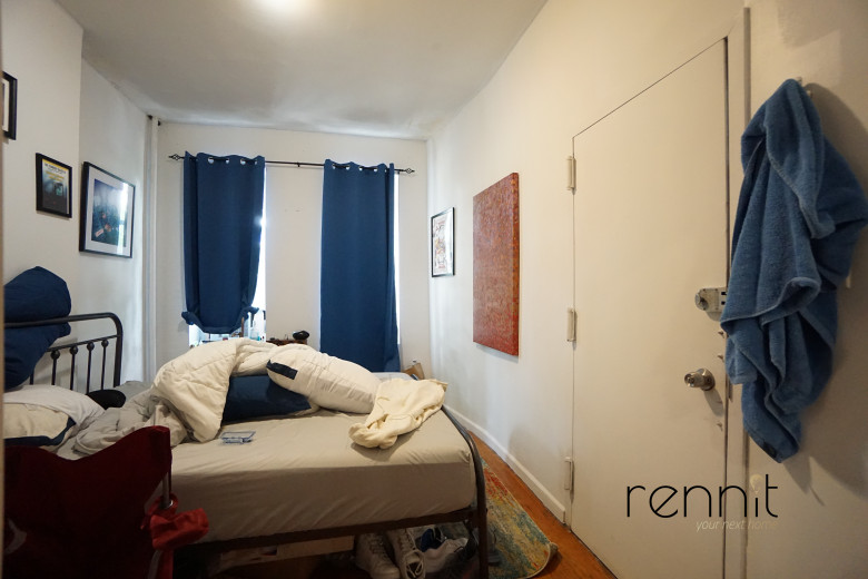 141 Thames St, Apt 1R Image 4