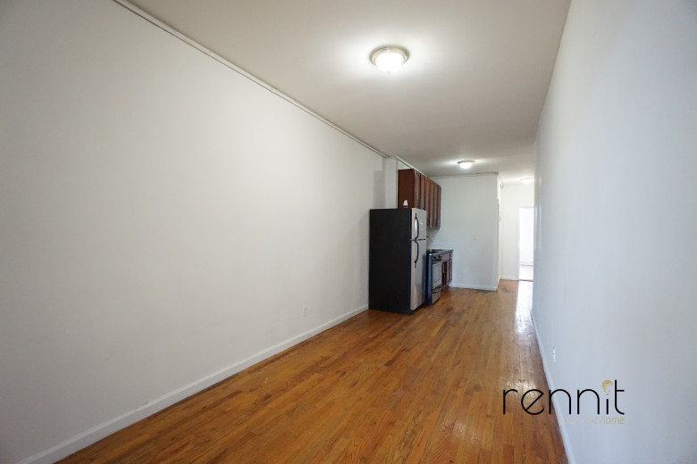 141 Thames St, Apt 1L. Image 3