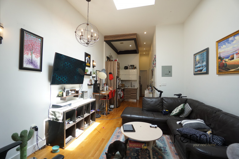 131 Bleecker St, Apt 3R Image 2