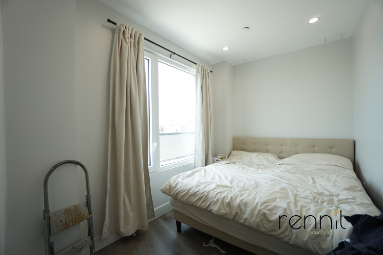125 Kings Hwy, Apt 7G Image 4