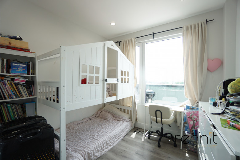 125 Kings Hwy, Apt 7G Image 6