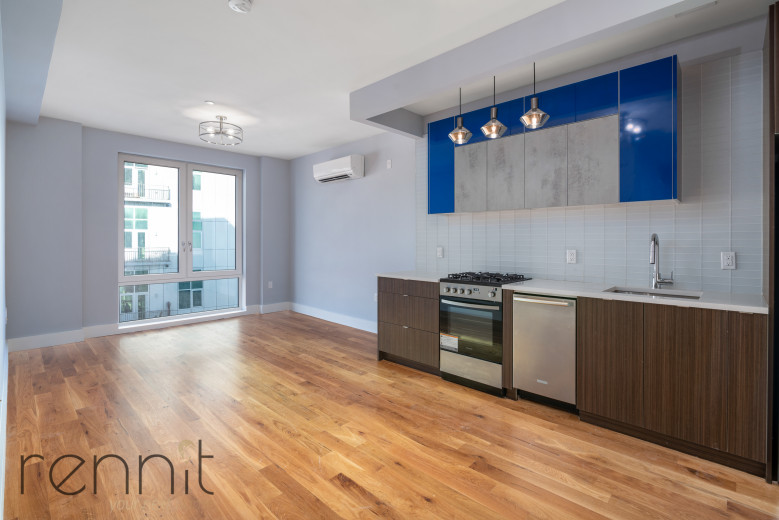 56 Ainslie St, Apt 2A Image 3