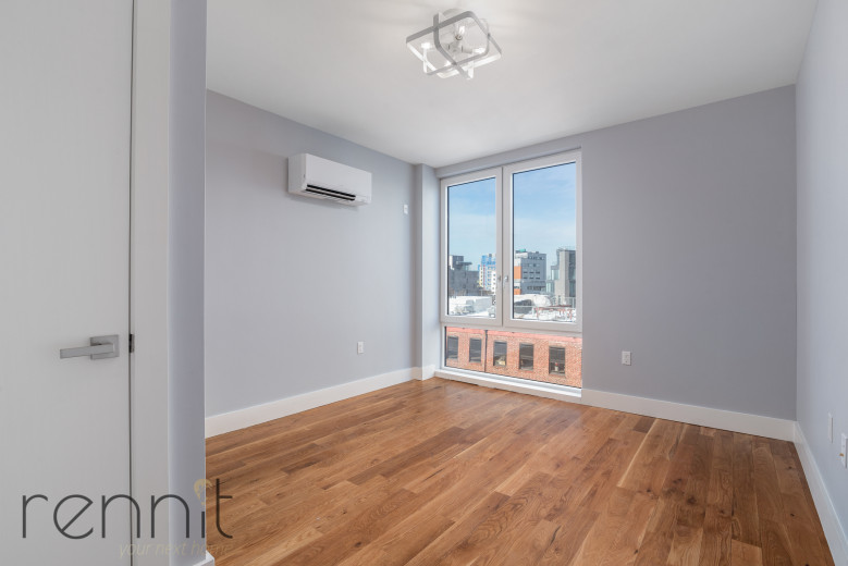 56 Ainslie St, Apt 2A Image 4