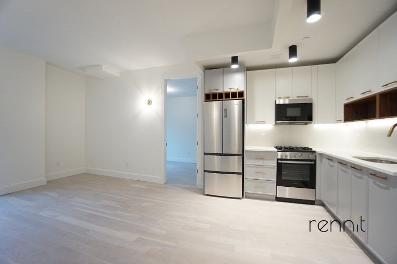 933 Rogers Ave, Apt 6C Image 6