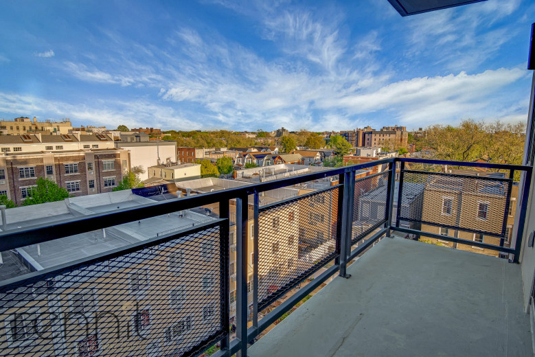 937 Rogers Ave, Apt 5E Image 1