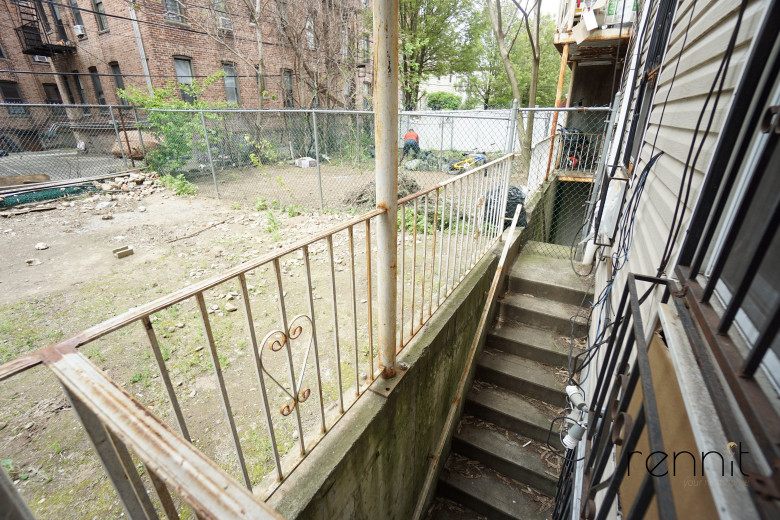 1305 Gates Ave, Apt 1 Image 18