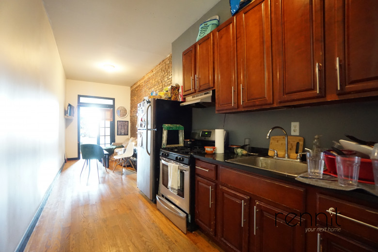 420 Melrose St, Apt 4L Image 8