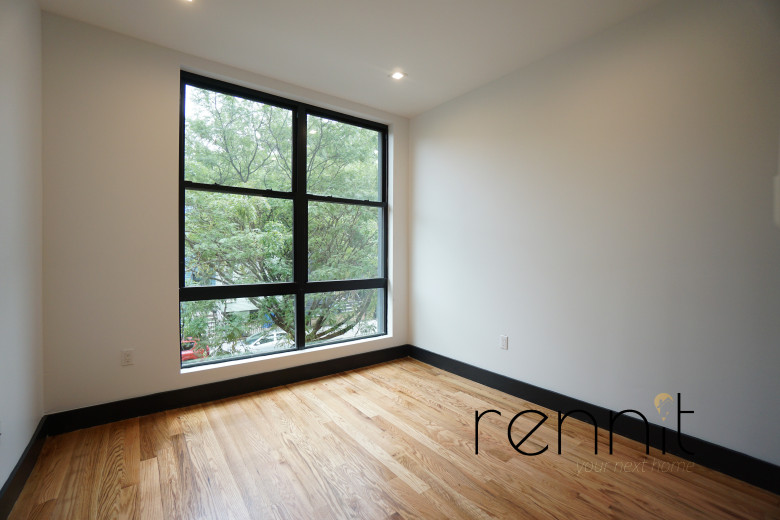 1165 Greene Ave, Apt 2 Image 6