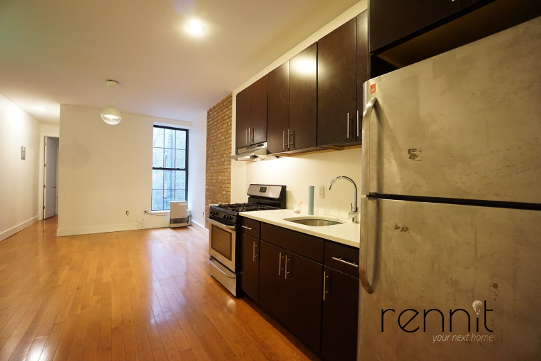 718 Knickerbocker Ave, Apt 2R Image 1