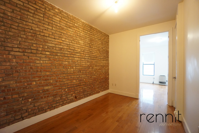 718 Knickerbocker Ave, Apt 2R Image 13