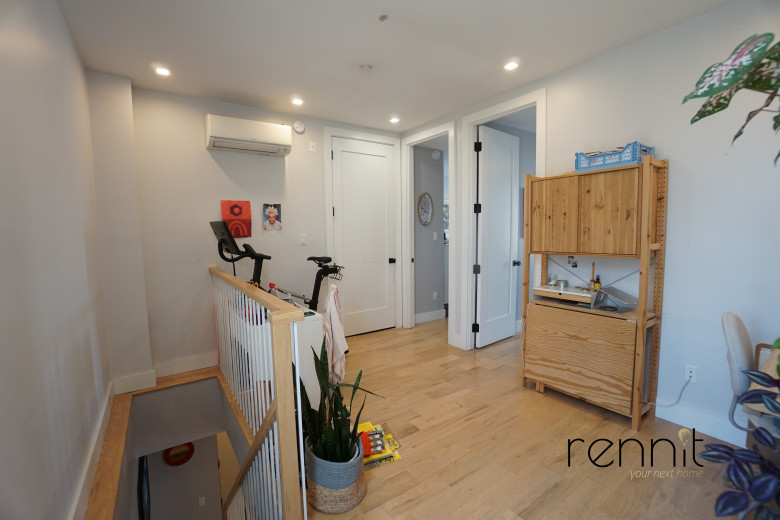 100 Suydam St, Apt 4C Image 24