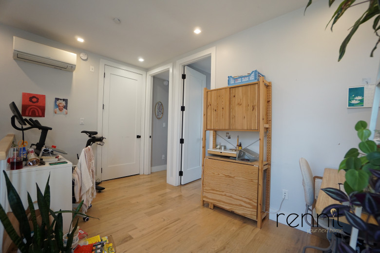 100 Suydam St, Apt 4C Image 29