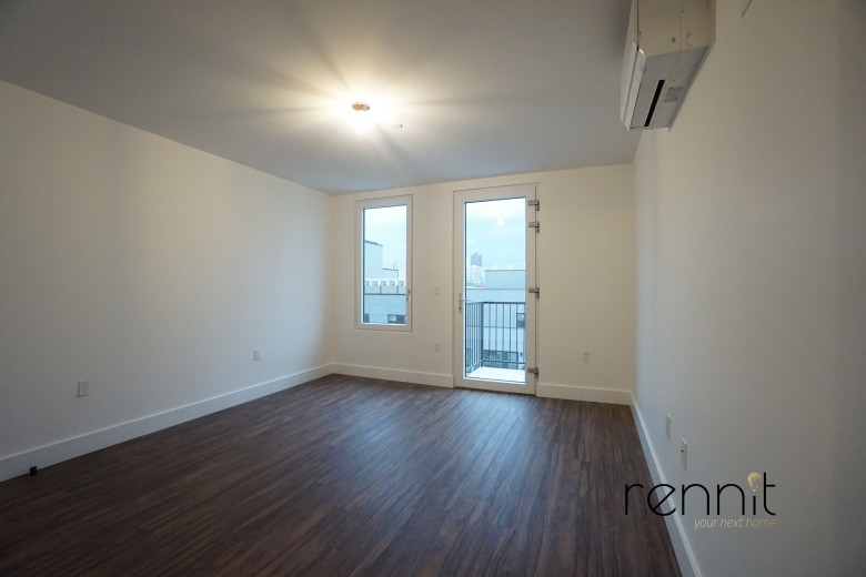 26-24 4th St, Apt 607A Image 2