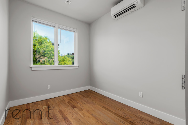 1446 Bedford Ave, Apt 3F Image 9